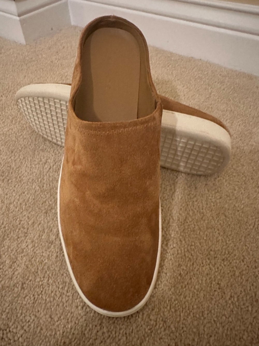 Vince Suede Slip-On Mule in camel Size 7.5